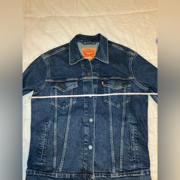 Levi’s Classic Blue Denim Jacket - Picture 5 of 10